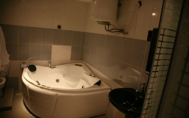 Kindea Hotel