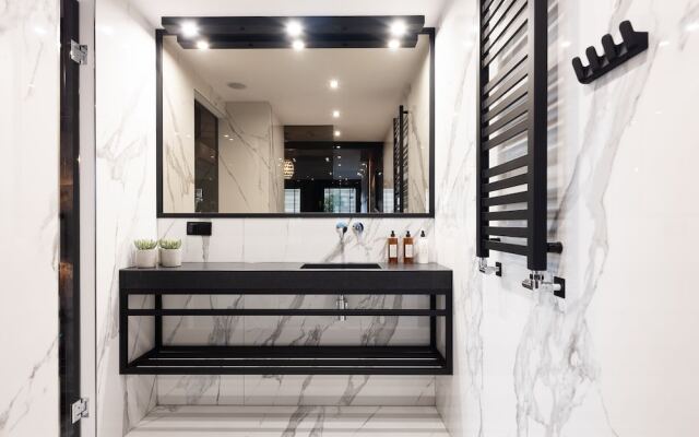 Art Suites Hotel
