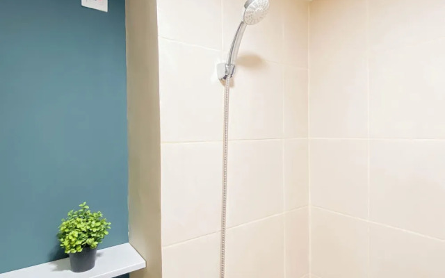 Soft Minimalist Studio Room At Meikarta Apartment