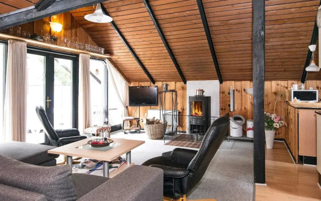 Spacious Holiday Home in Ansager near Lake