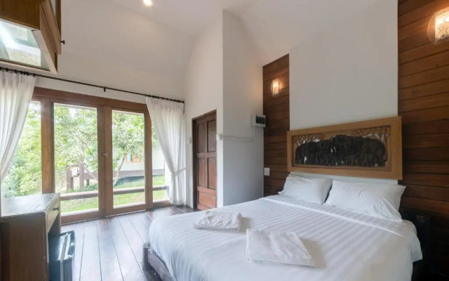 Tawan Riverside - Elephant Resort