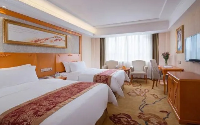 Vienna International Hotel  (Nansha Passenger Port Station Tianhou Palace)