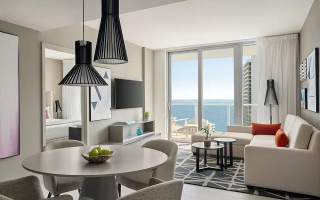 Hyde Beach House by Zelloo