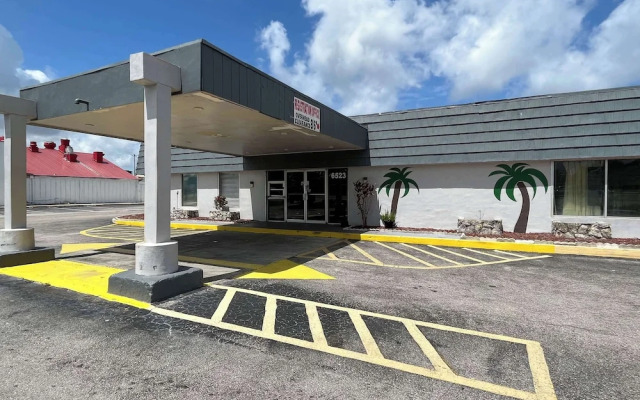 Royal Palm Inn