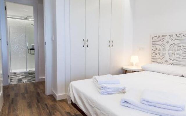 Amazing Sea Views with AC two min beach