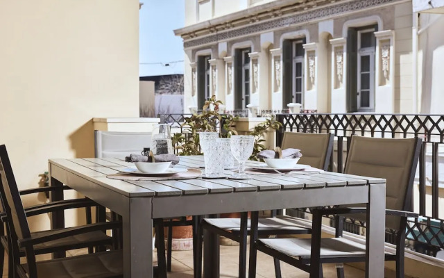 Plaka's Villa with Breathtaking Acropolis View