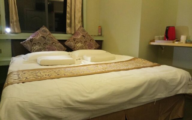 Guilin Jiuzaipangbian Boutique Inn