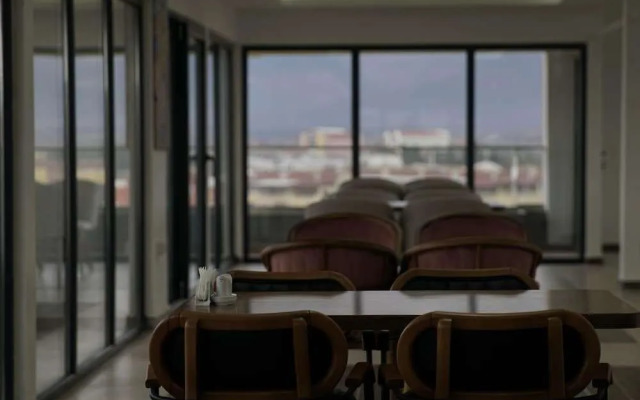 Şahi̇n Termal Otel Ve Spa