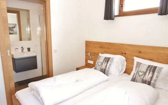 Luxury Chalet near Ski Area in Zell am See