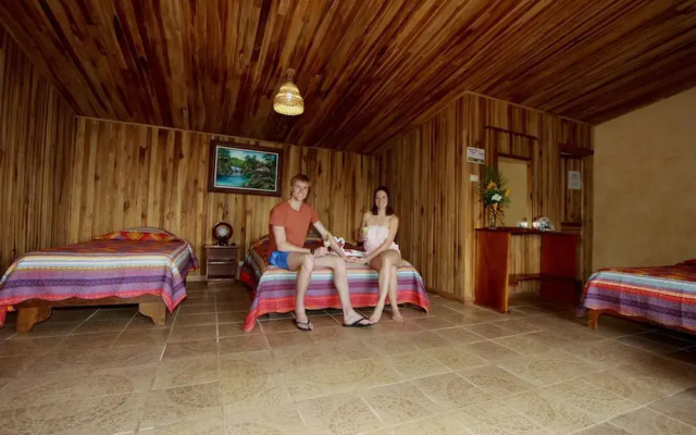 Historias Lodge