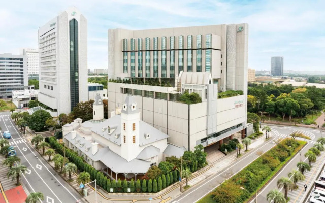 Hotel Springs Makuhari Premier