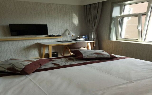 Super 8 (Beijing West Balizhuang Road)