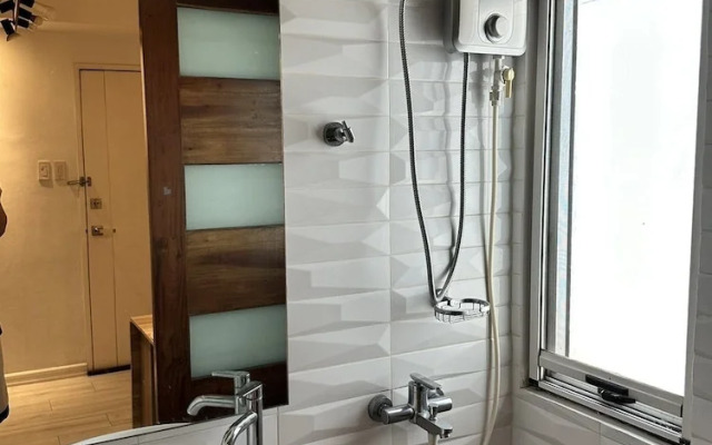 COZI modern loft suite at BGC