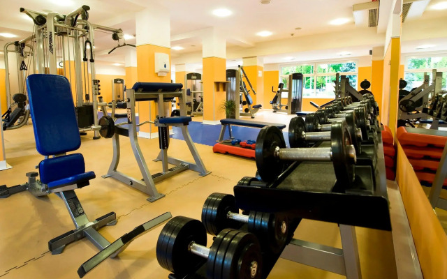 Holiday Beach Budapest Wellness & Conference Hotel