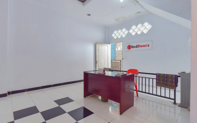 RedDoorz Syariah near Ramayana Mall Tarakan – Lobby – Tarakan