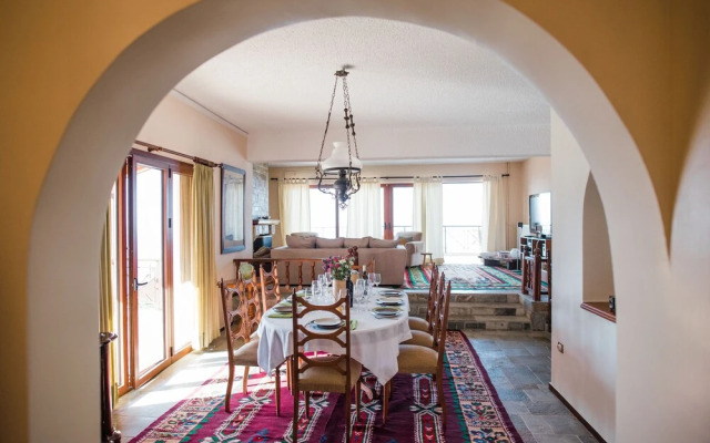Traditional Luxury Villa Armonia