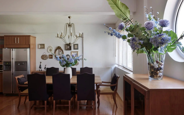 Evi's Voula Home
