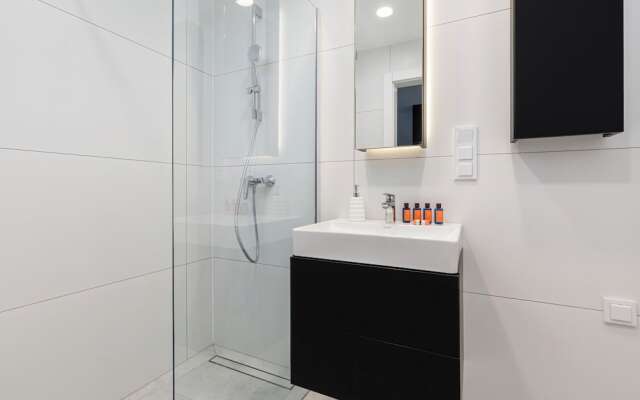 Shellter Apartment Rogowo by Renters