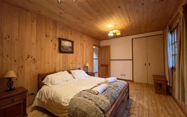 Patagonia Baker Lodge