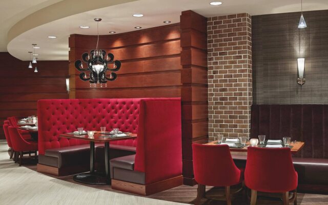 Sheraton Cavalier Calgary Hotel
