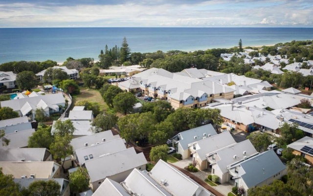 Salty Sands Cottage - Unit 25 Cape View Resort – Outside – Busselton