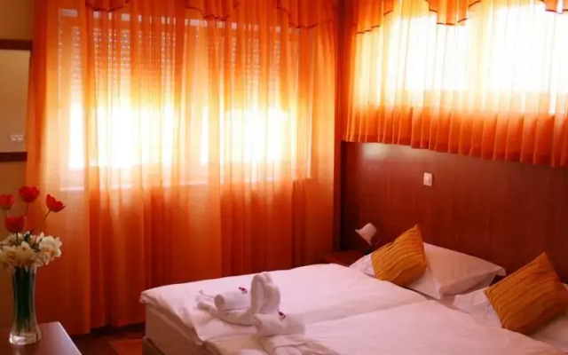 Hotel Tina