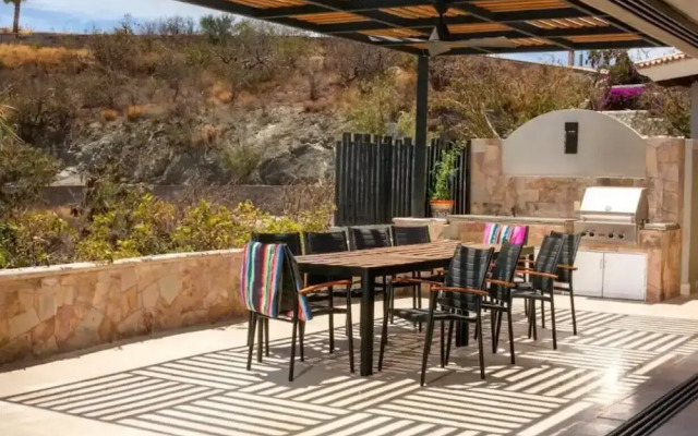 6BD Villa with Ocean Views in Cabo