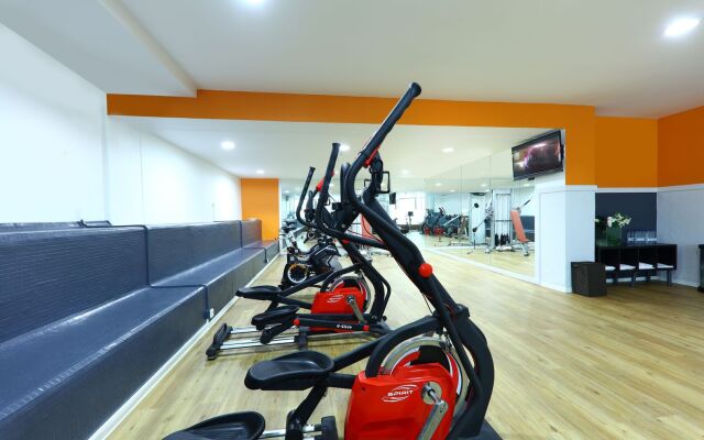 Отель Iberostar Waves Málaga Playa