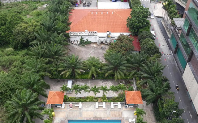 View Talay6 Mark Apartments