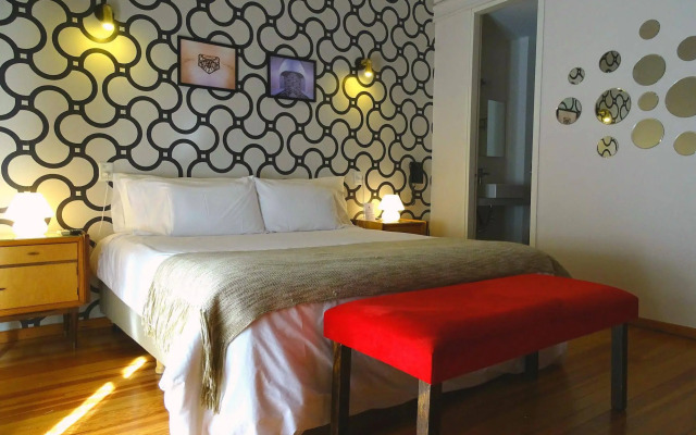 Sacha Mistol Art Hotel