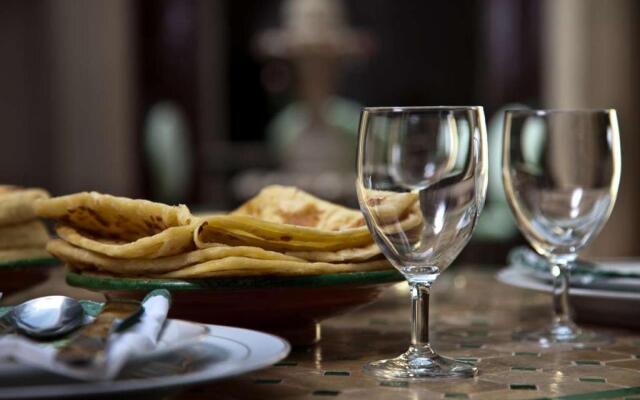 Riad Tidar by Phoenix