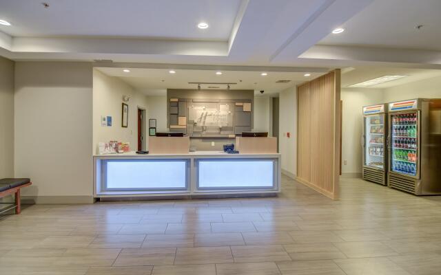 Holiday Inn Express & Suites Foley by IHG