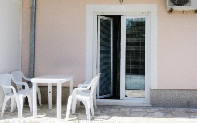 Darijan Apartments