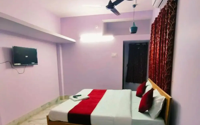 Goroomgo Rail View Guest House Puri