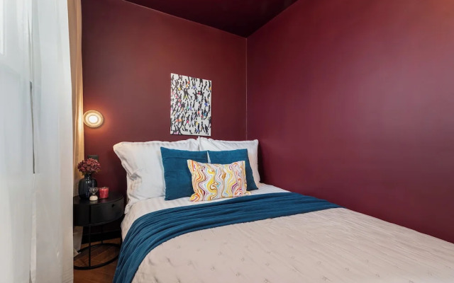 Crystal - by Kairos Apartments