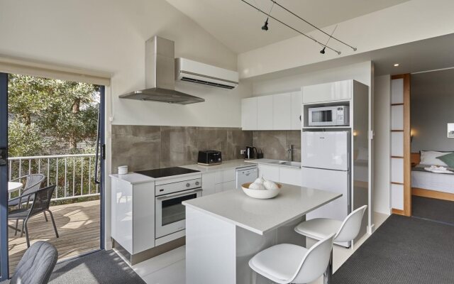 River Vineyard Retreat