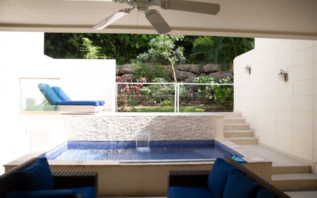 Luxury 3-bed Villa, St James, Near Beach & Gym