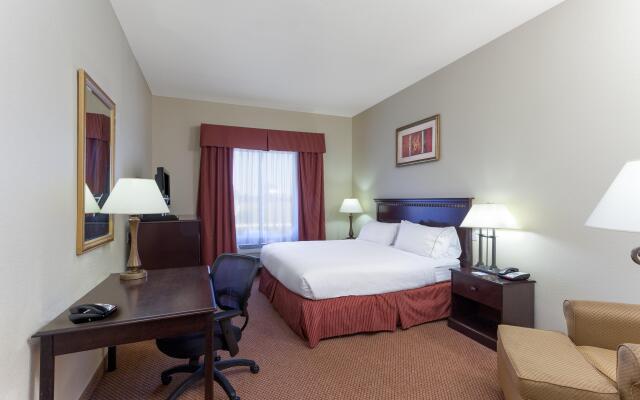 Holiday Inn Express Hotel & Suites Clarksville, an IHG Hotel