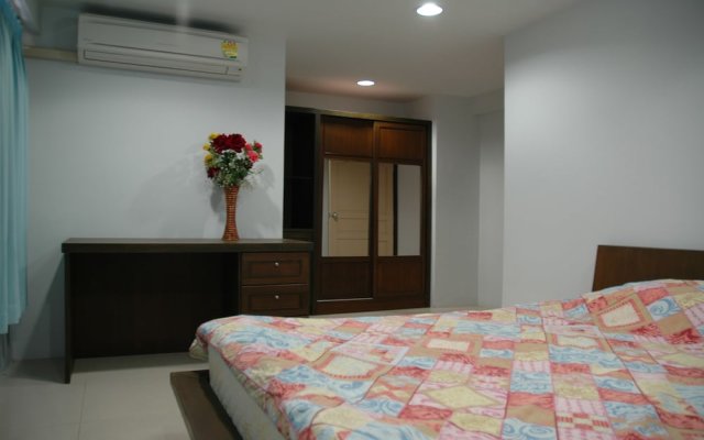 Suvarnabhumi Apartment