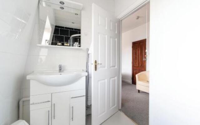 Bron Eifion Country House Hotel