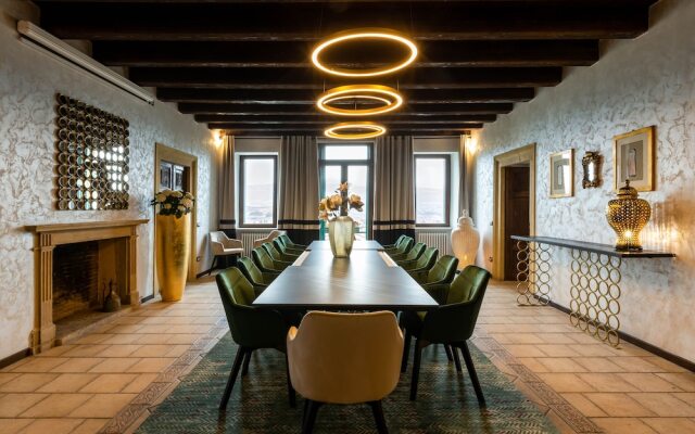 Castrum Wine Relais