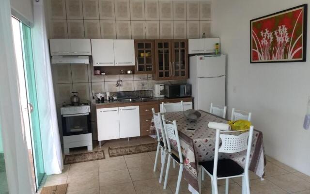 Casa 2 Quartos na Armação