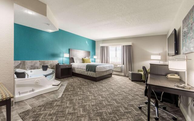 Best Western Plus Sebastian Hotel & Suites