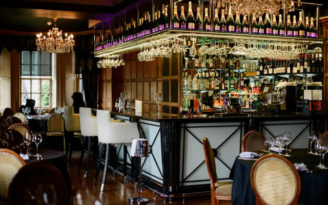 Ye Olde Bell Hotel & Spa