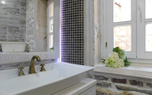 P.S. Cattaro Apartments