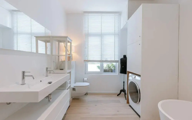 Charming Townhouse in Ghent Perfect for 6 Guests