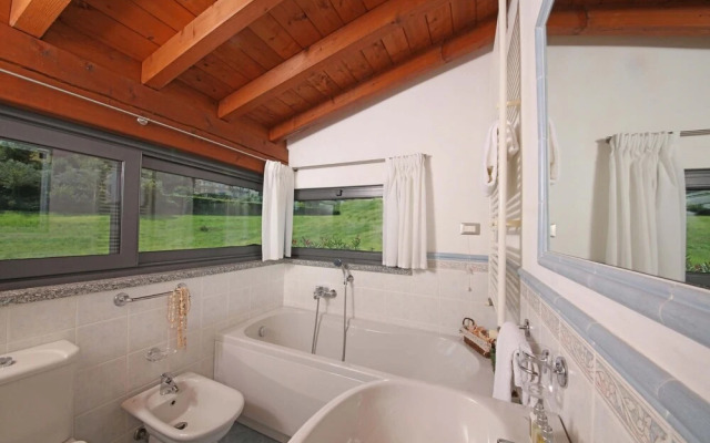 Villa Girasole in Polpenazze del Garda