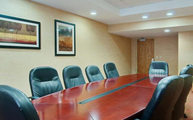 Comfort Suites Salem