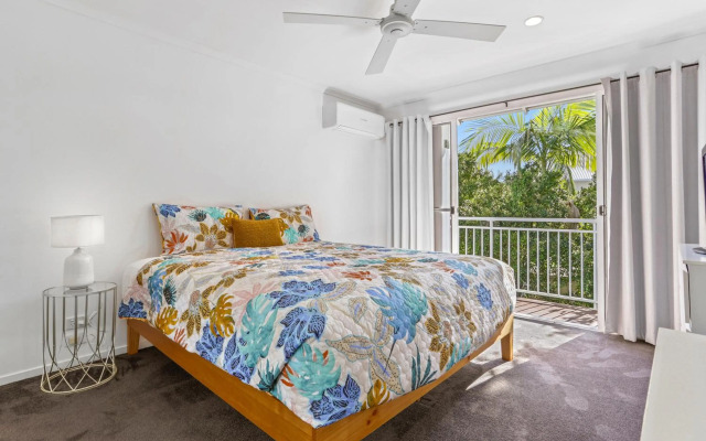 Peaceful Family Villa, Sunrise Beach