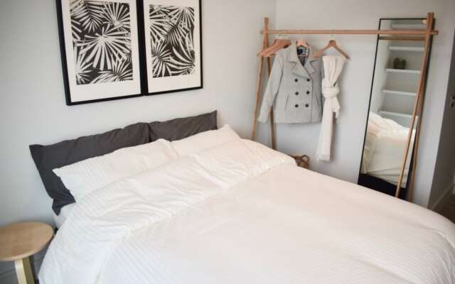 Modern 2 Bedroom Dublin 1